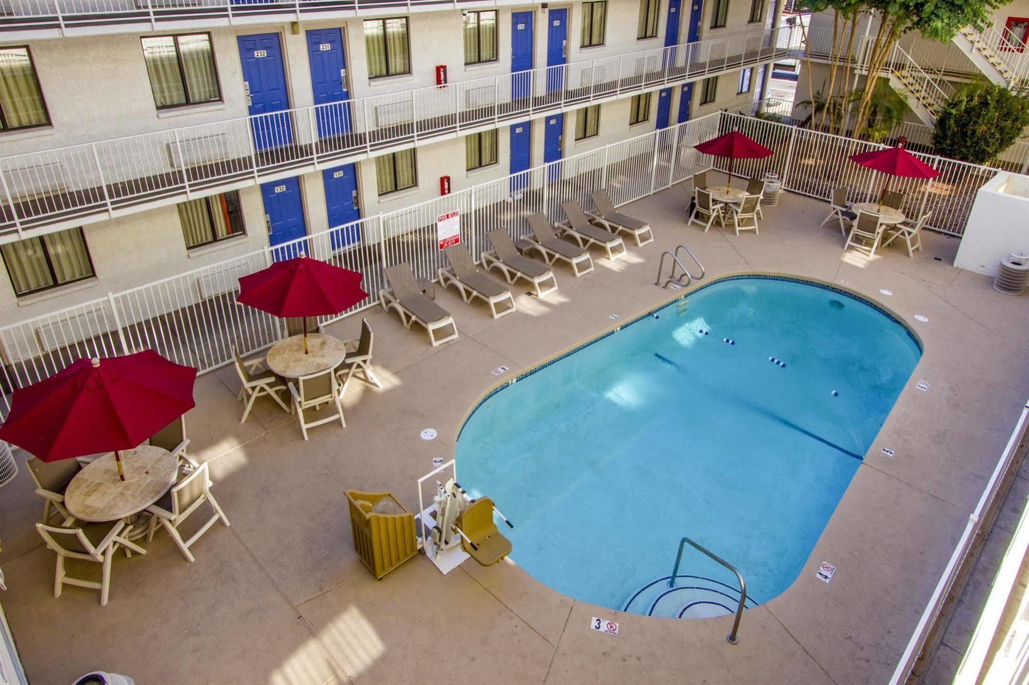 Phoenix Inn Eksteriør billede