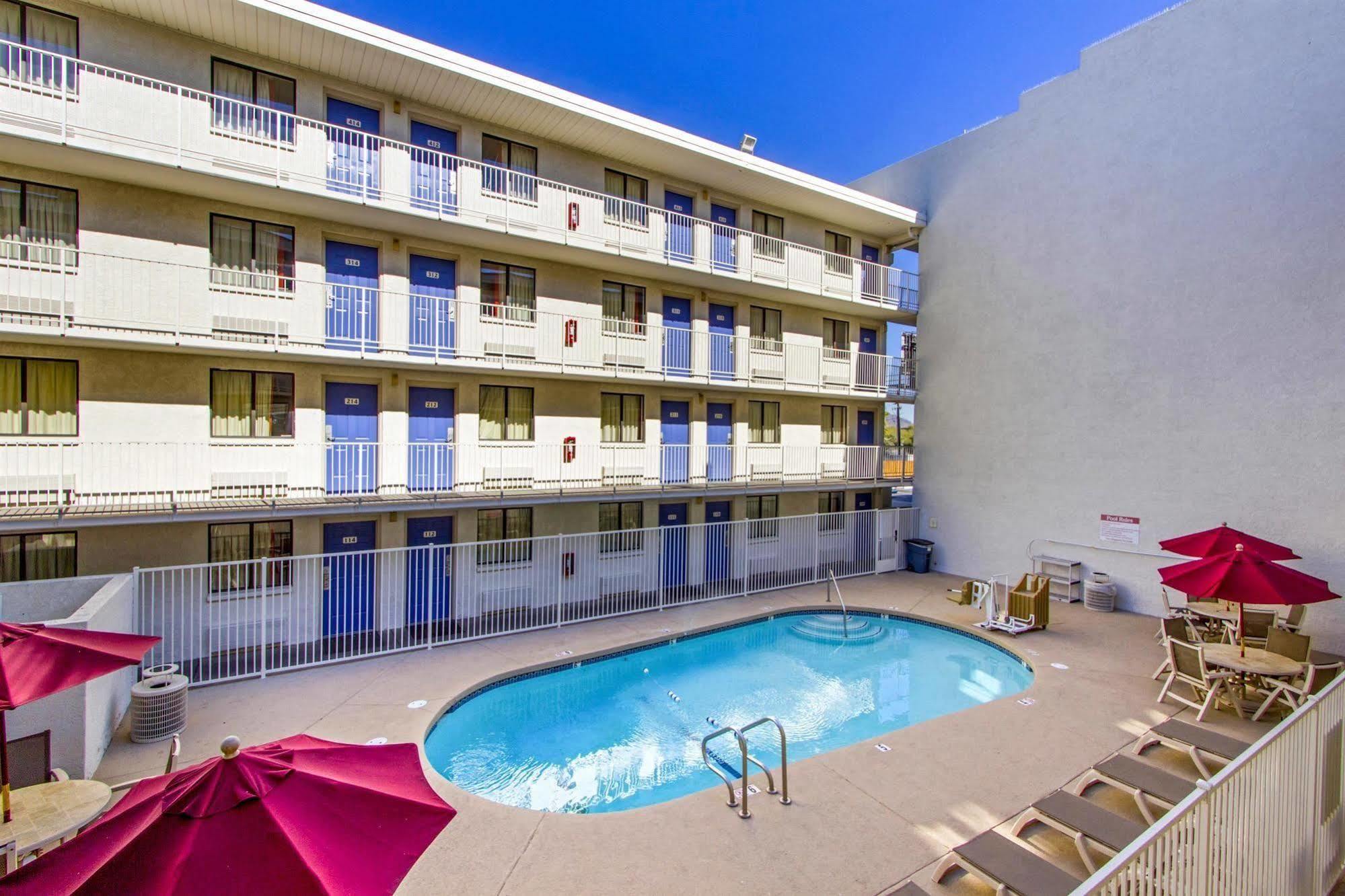 Phoenix Inn Eksteriør billede